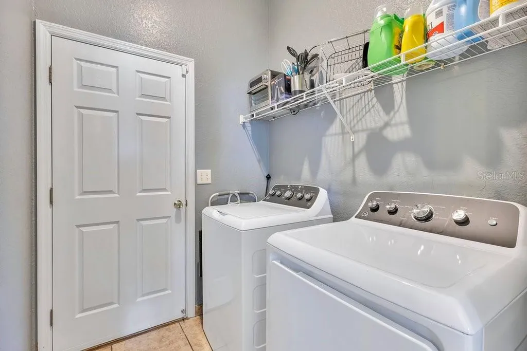 421 Bay Leaf Drive Poinciana FL 34759