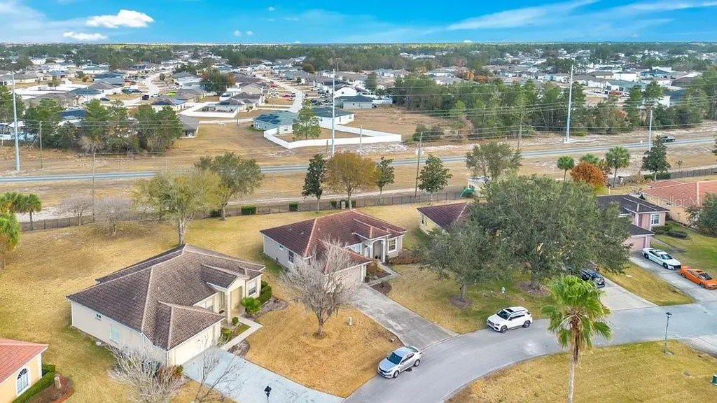 421 Bay Leaf Drive Poinciana FL 34759