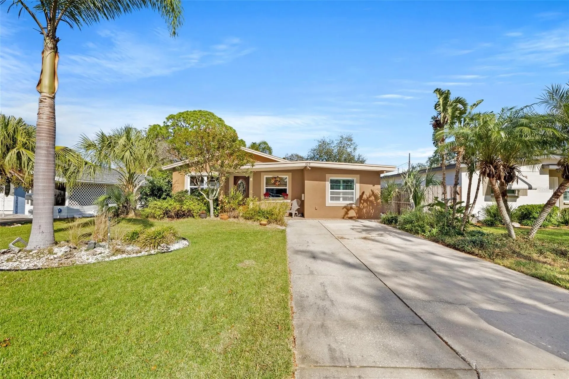 619 Garland Street N St Petersburg FL 33703