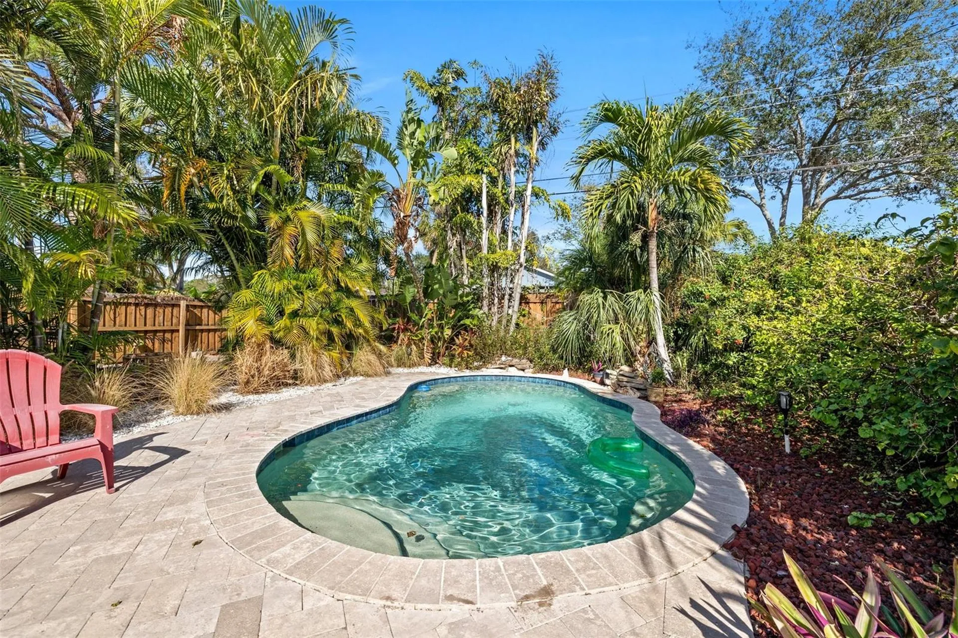619 Garland Street N St Petersburg FL 33703