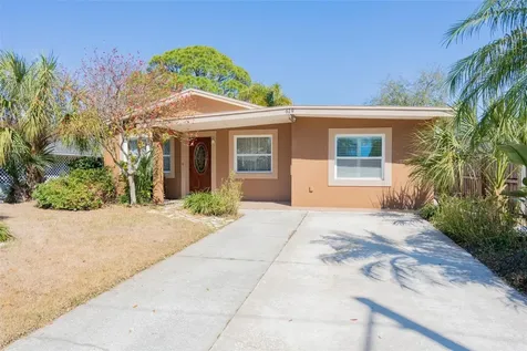 619 Garland Street N St Petersburg FL 33703