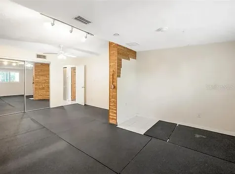 619 Garland Street N St Petersburg FL 33703