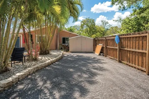 619 Garland Street N St Petersburg FL 33703