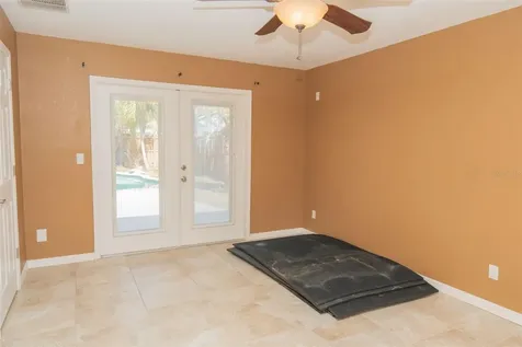 619 Garland Street N St Petersburg FL 33703