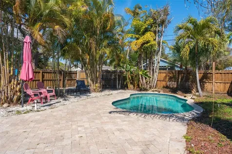 619 Garland Street N St Petersburg FL 33703