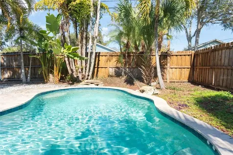 619 Garland Street N St Petersburg FL 33703