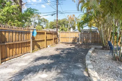 619 Garland Street N St Petersburg FL 33703