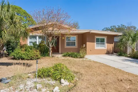 619 Garland Street N St Petersburg FL 33703