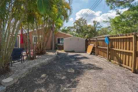 619 Garland Street N St Petersburg FL 33703