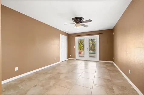 619 Garland Street N St Petersburg FL 33703