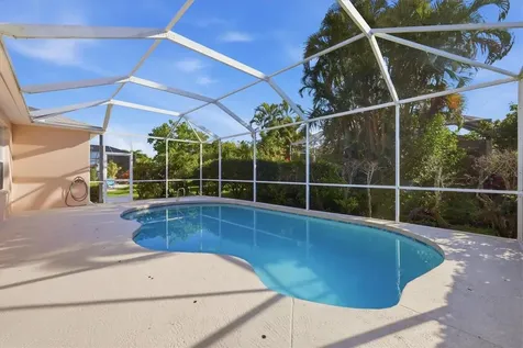 5009 46th Street W Bradenton FL 34210