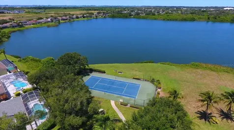 5009 46th Street W Bradenton FL 34210