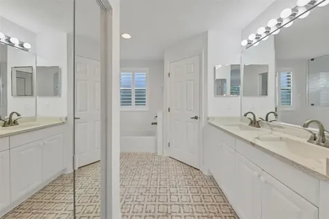7269 Fountain Palm Circle Bradenton FL 34203