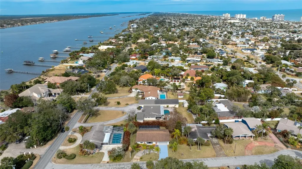 19 Woodhaven Circle Ormond Beach FL 32176