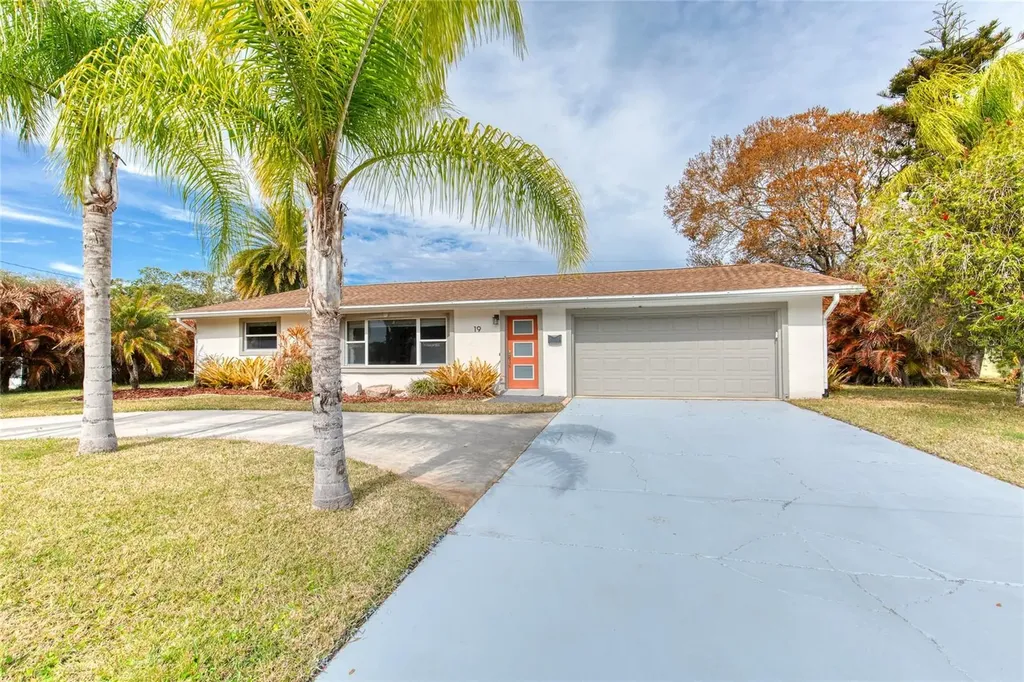 19 Woodhaven Circle Ormond Beach FL 32176