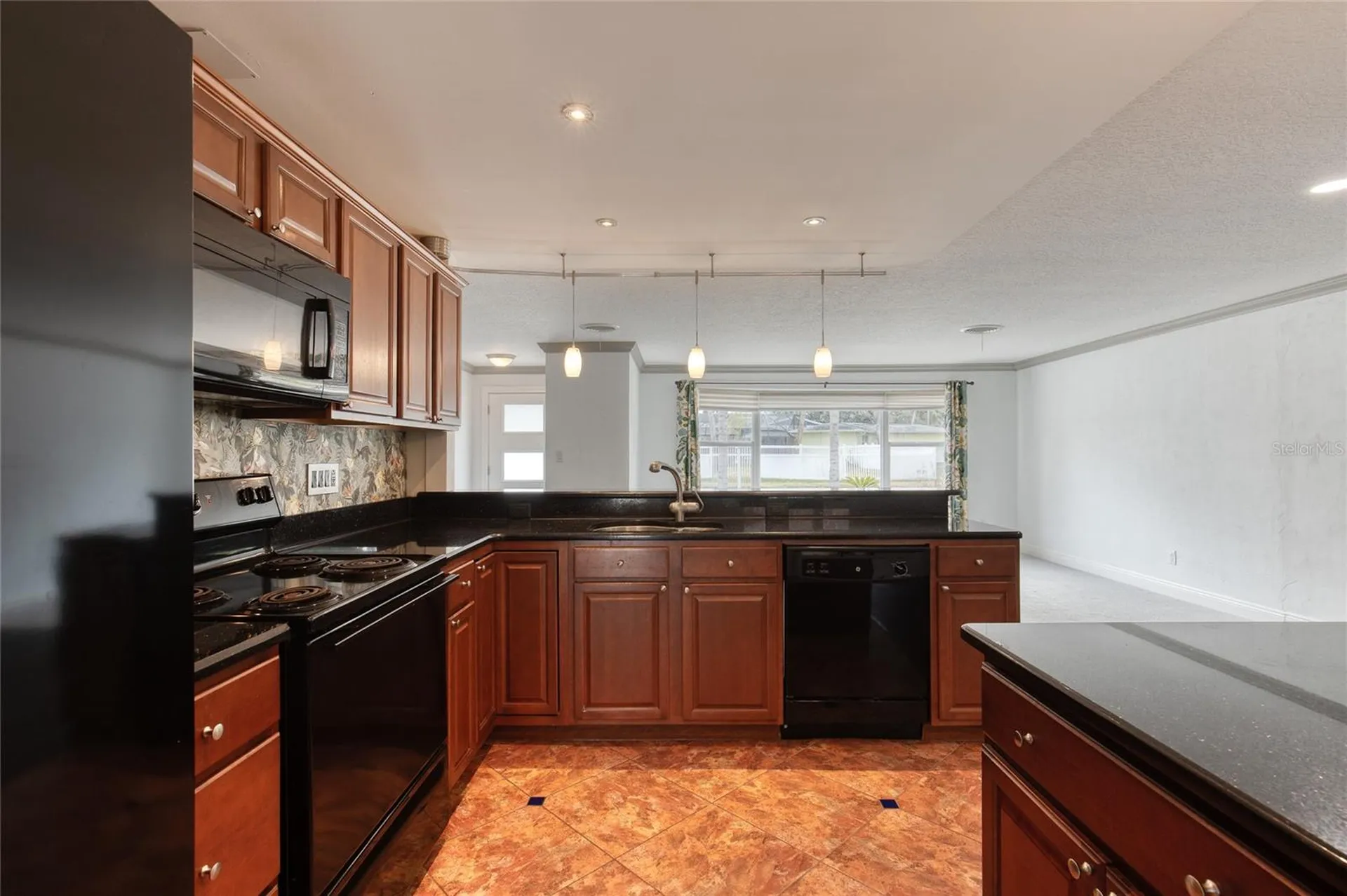 19 Woodhaven Circle Ormond Beach FL 32176