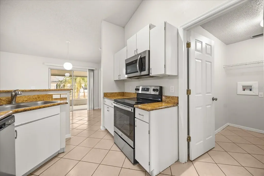 829 Abbeville Court Kissimmee FL 34759