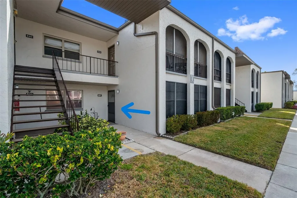 7701 Starkey Road Seminole FL 33777