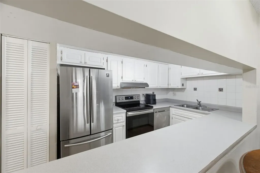 7701 Starkey Road Seminole FL 33777