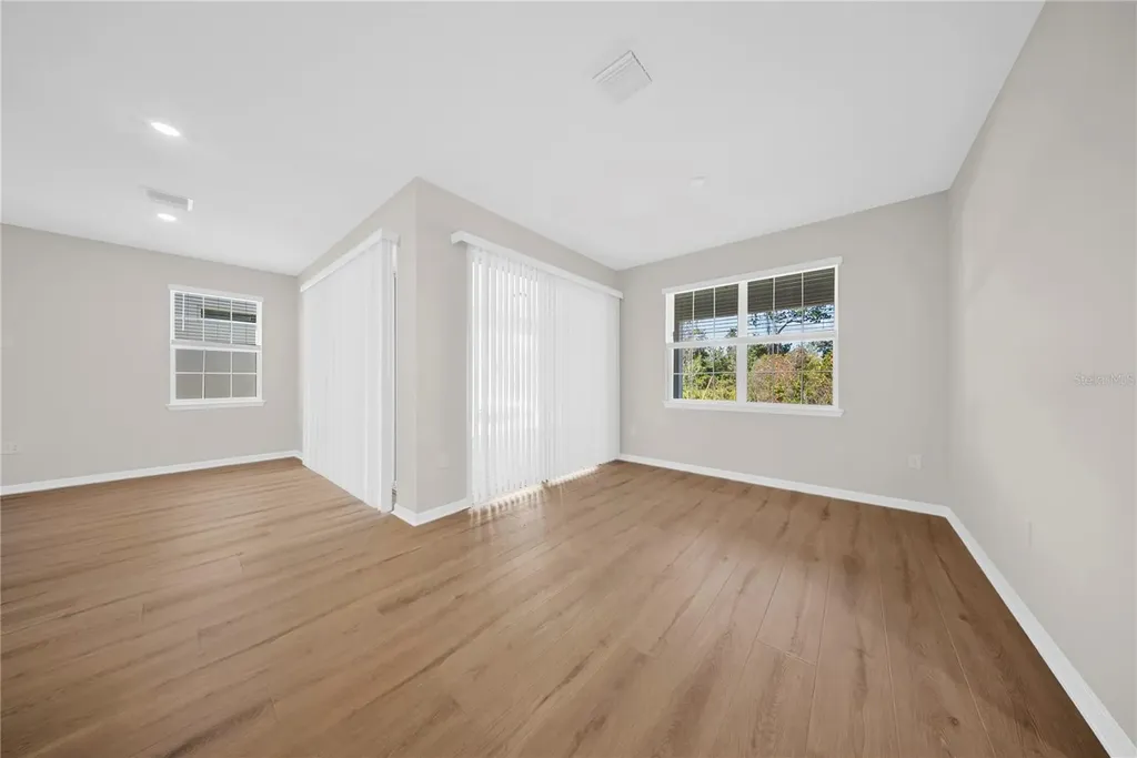 8123 Fenton Street Orlando FL 32836