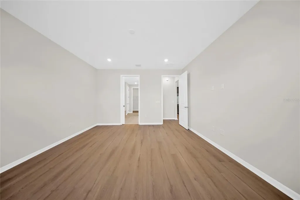 8123 Fenton Street Orlando FL 32836