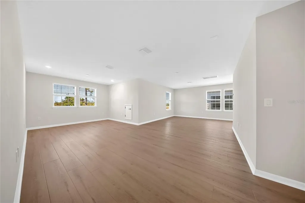 8123 Fenton Street Orlando FL 32836