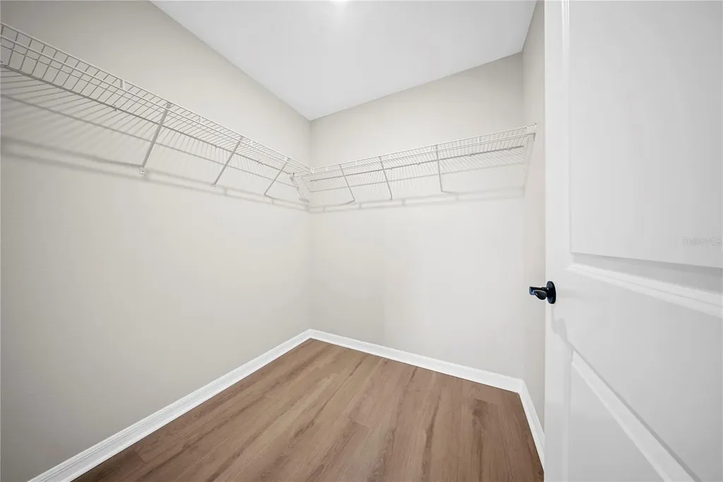 8123 Fenton Street Orlando FL 32836