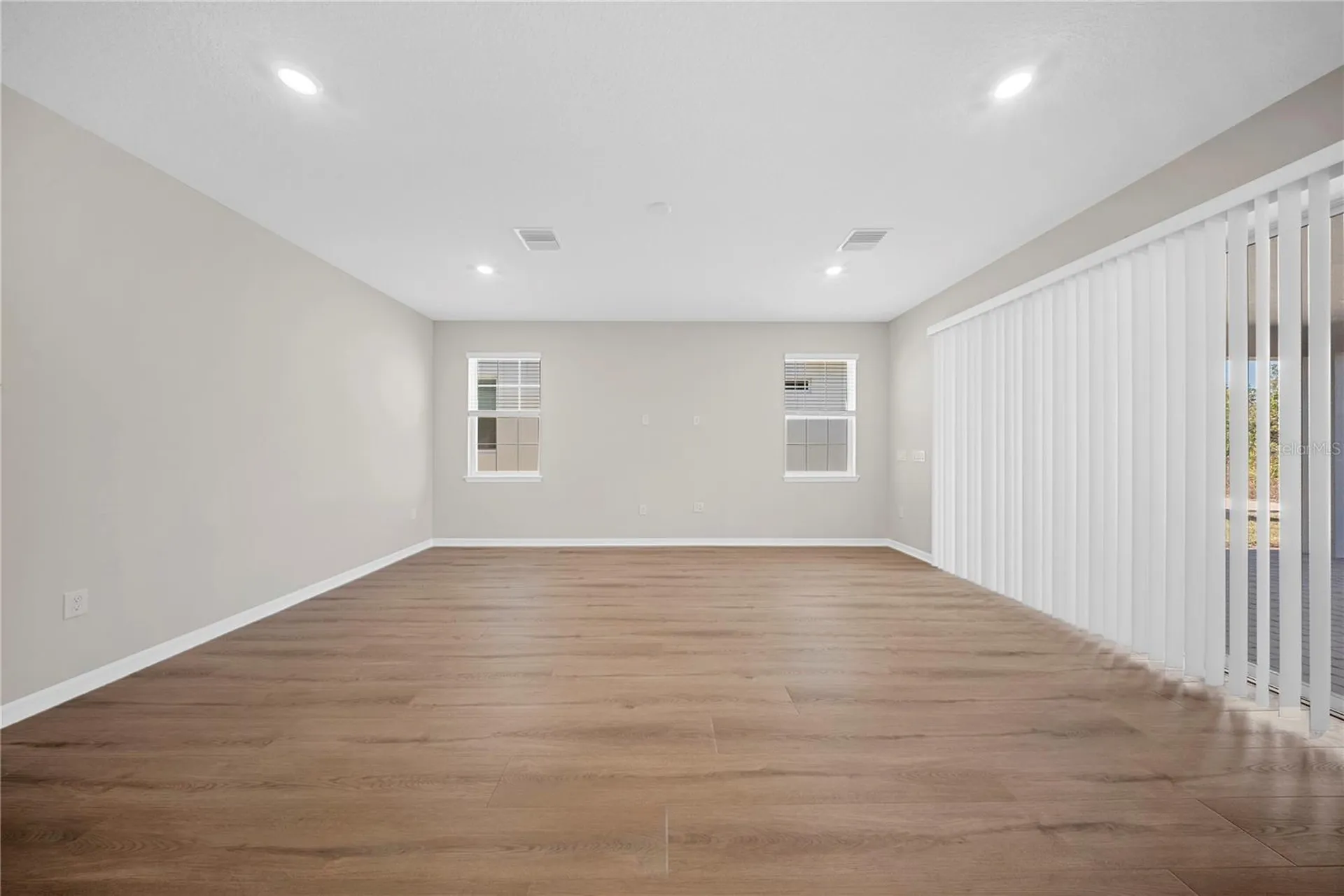 8123 Fenton Street Orlando FL 32836