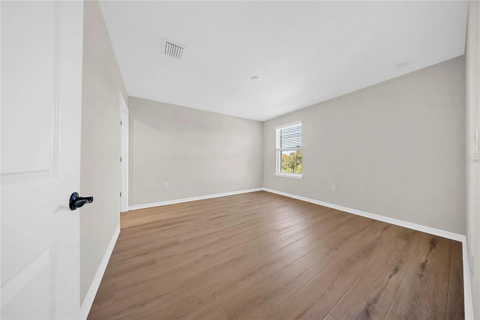 8123 Fenton Street Orlando FL 32836