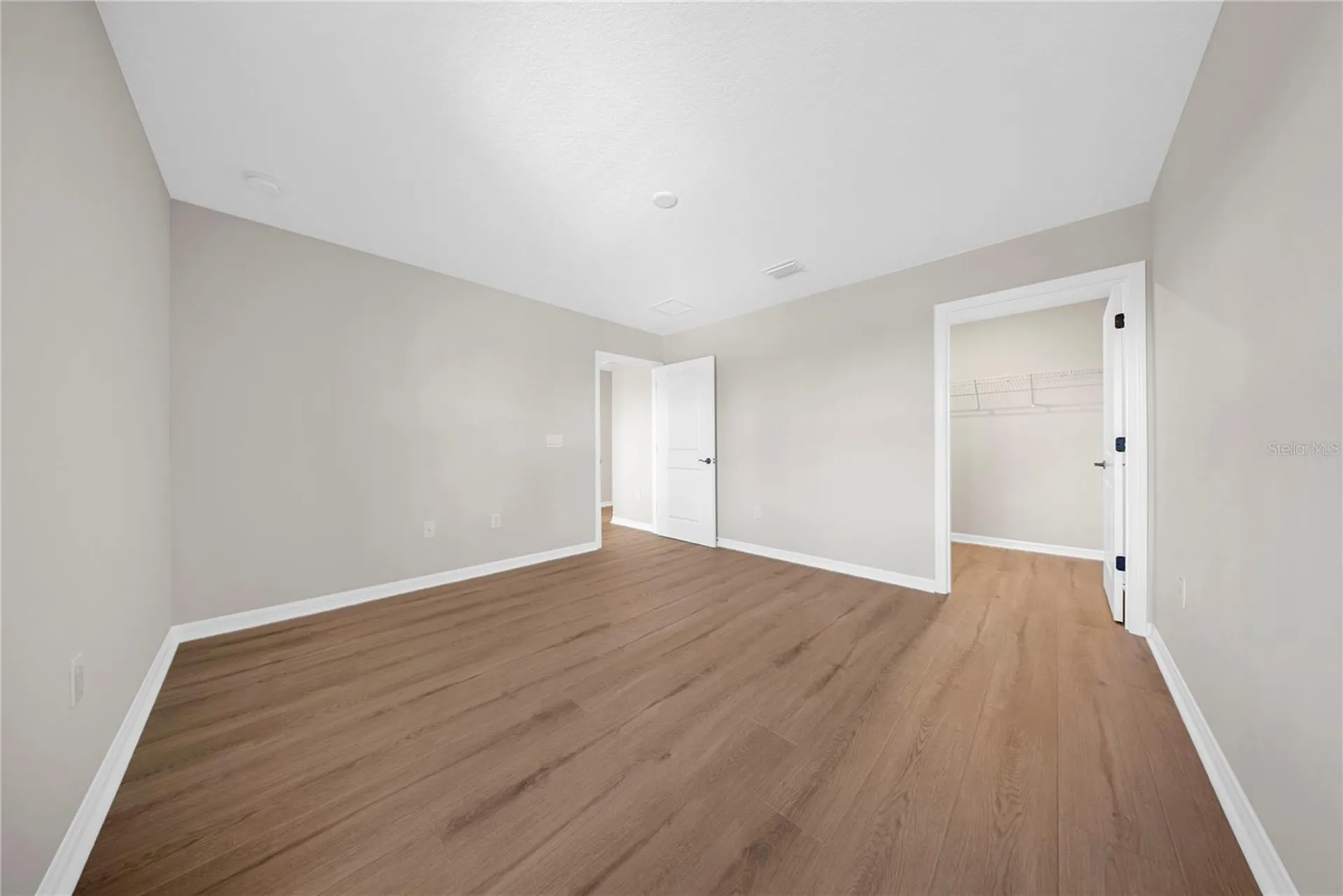 8123 Fenton Street Orlando FL 32836