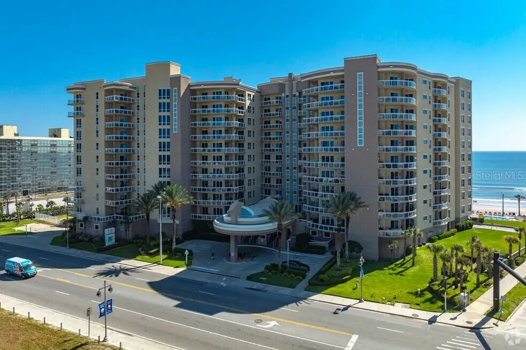 1925 S Atlantic Avenue Daytona Beach Shores FL 32118