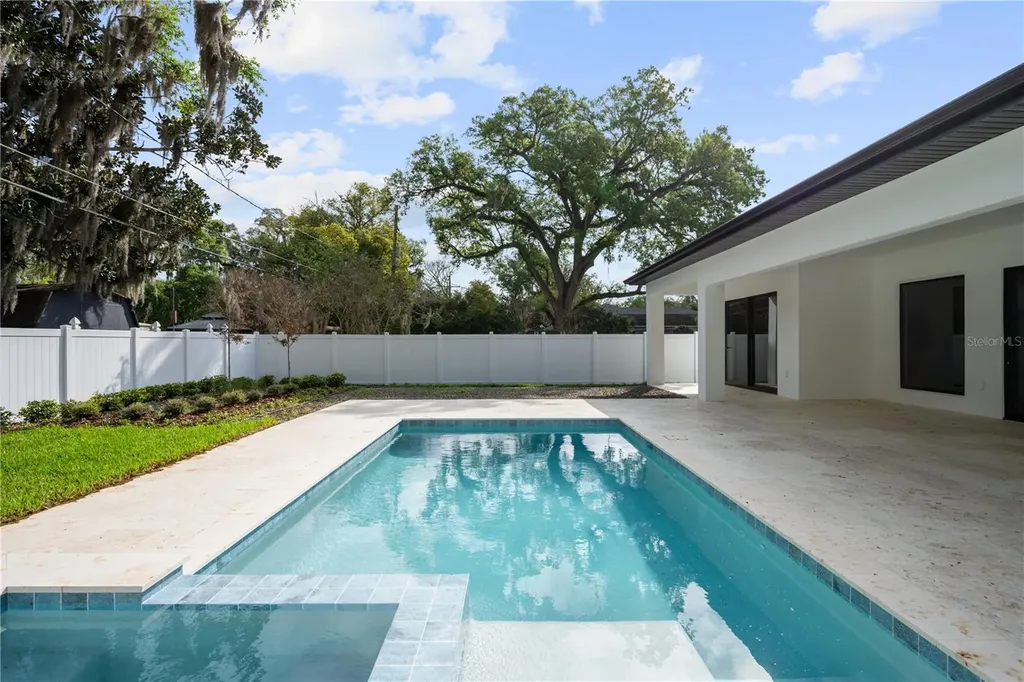 1425 W Yale Street Orlando FL 32804