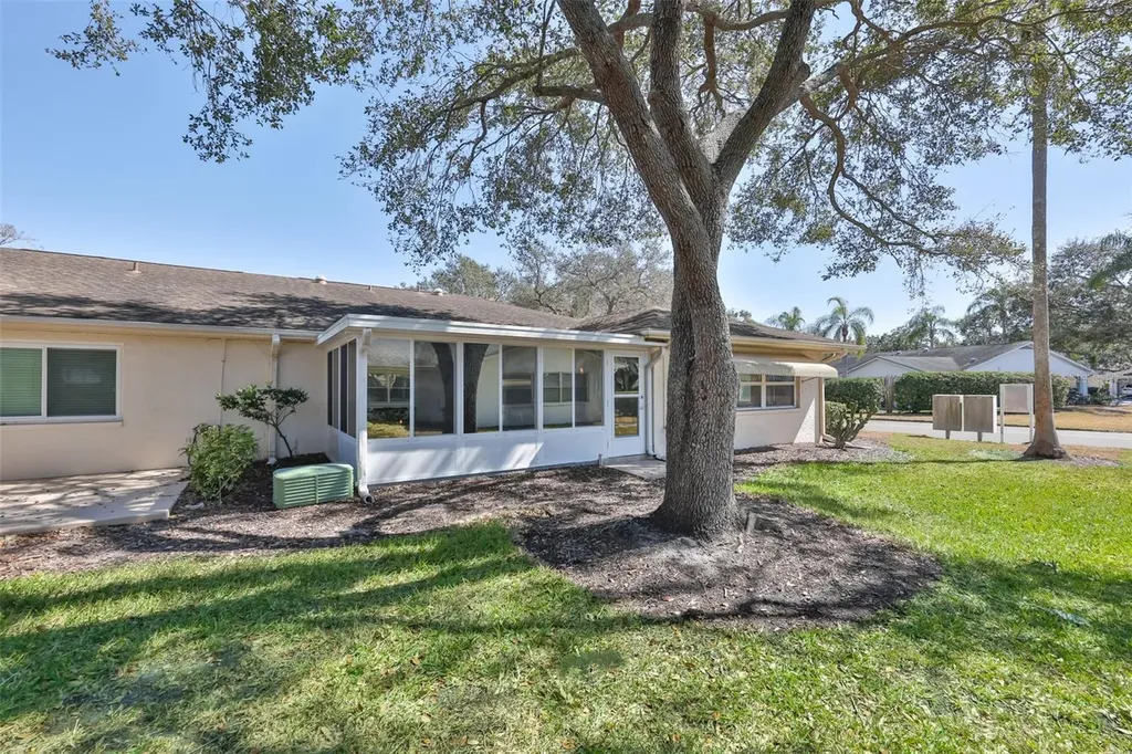 2035 Hampstead Circle Sun City Center FL 33573