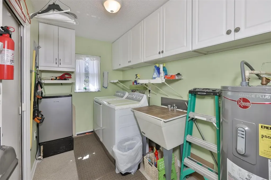 2035 Hampstead Circle Sun City Center FL 33573