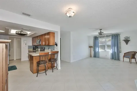 2035 Hampstead Circle Sun City Center FL 33573