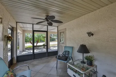 2035 Hampstead Circle Sun City Center FL 33573