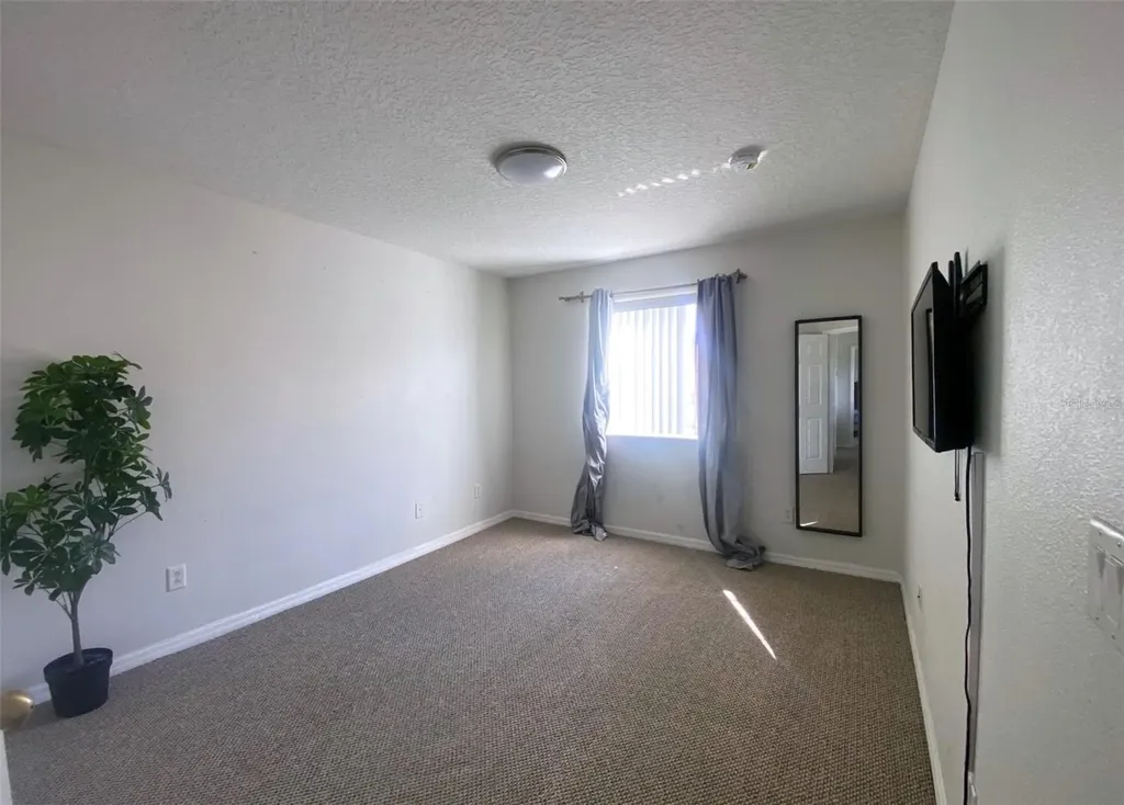 1282 S Beach Circle Kissimmee FL 34746