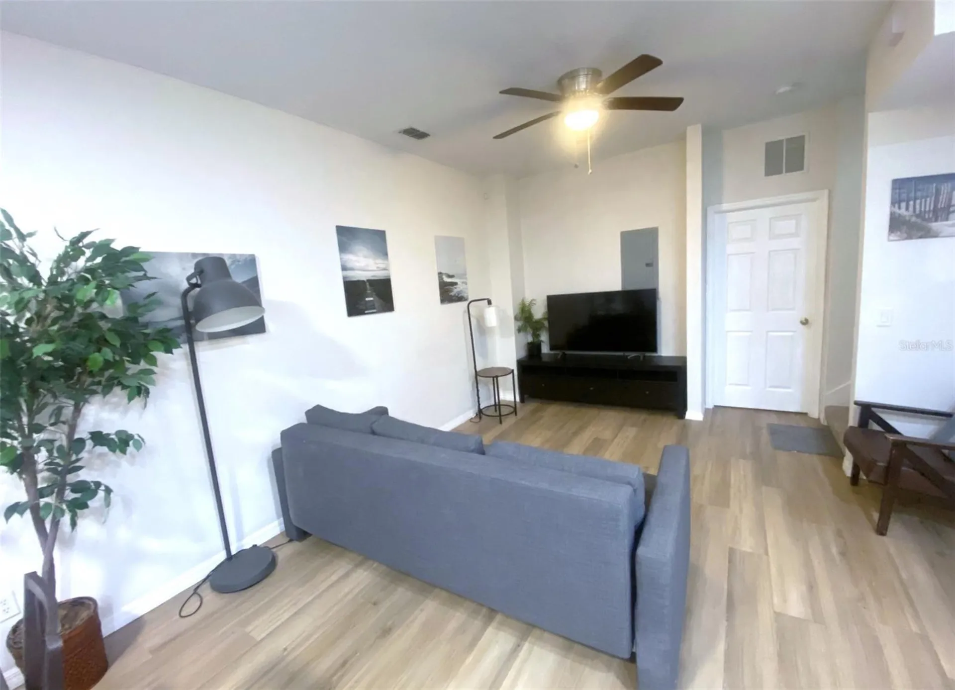 1282 S Beach Circle Kissimmee FL 34746