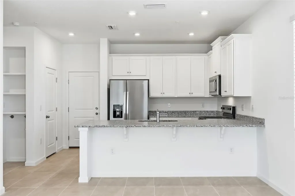 5208 Greenshade Grove Avenue Apopka FL 32712