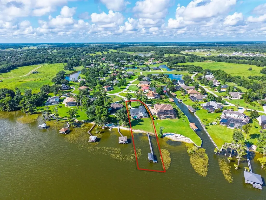 7303 Birds Nest Court Yalaha FL 34797
