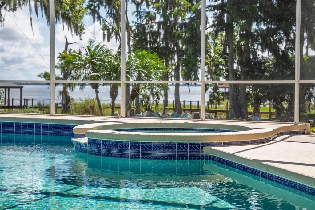 7303 Birds Nest Court Yalaha FL 34797