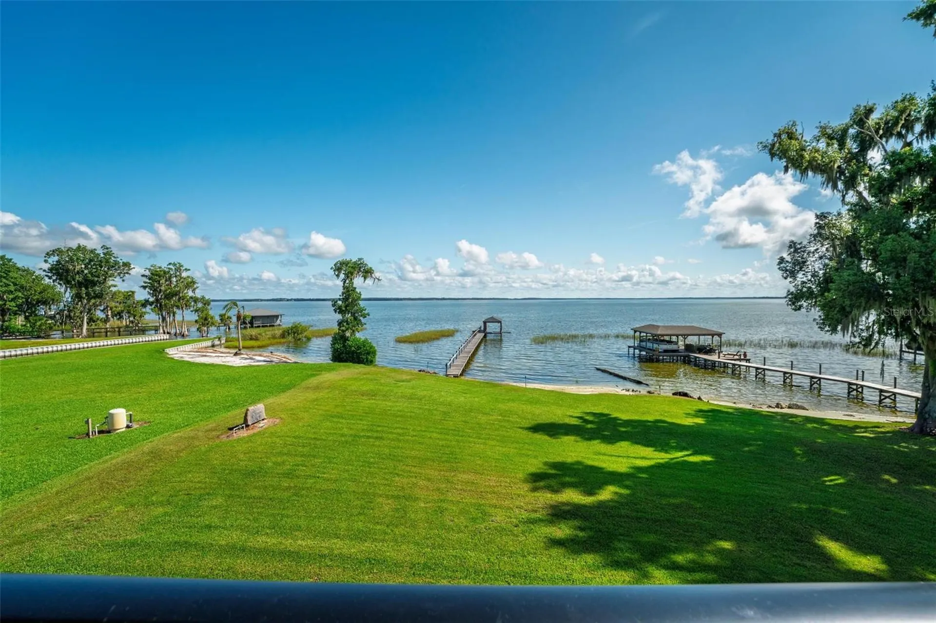 7303 Birds Nest Court Yalaha FL 34797