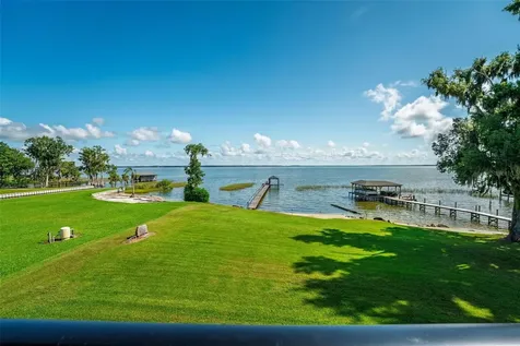 7303 Birds Nest Court Yalaha FL 34797