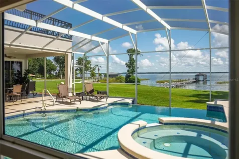 7303 Birds Nest Court Yalaha FL 34797
