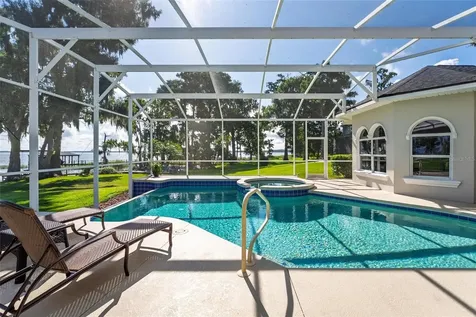 7303 Birds Nest Court Yalaha FL 34797
