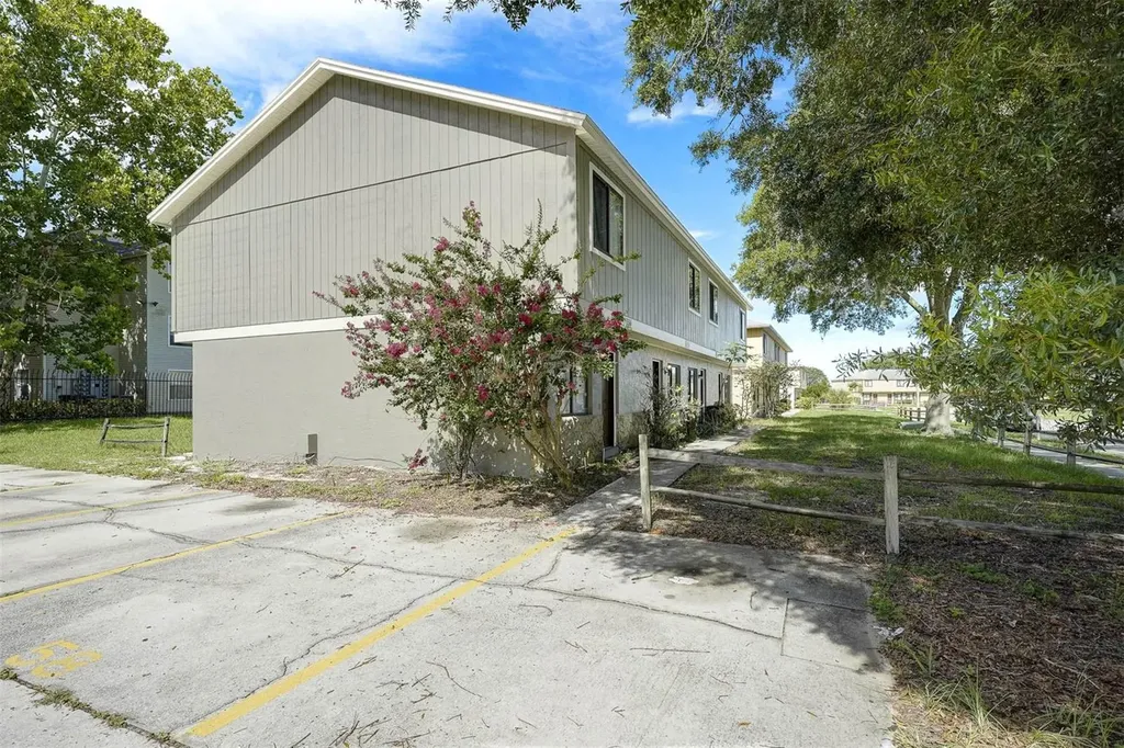 12062 Tift Circle Orlando FL 32826