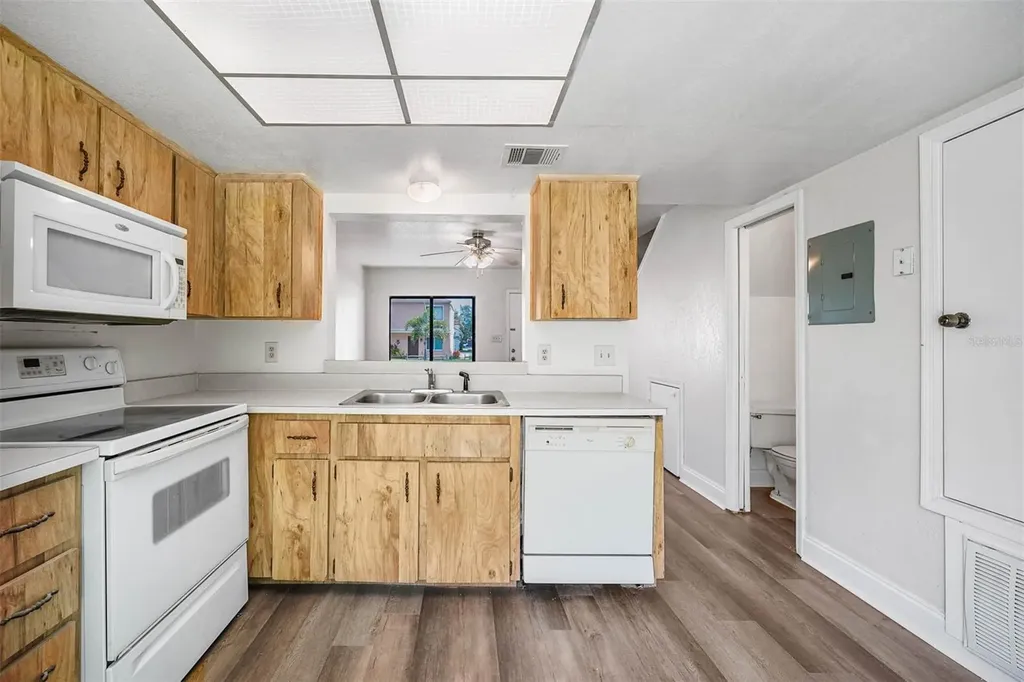 12062 Tift Circle Orlando FL 32826
