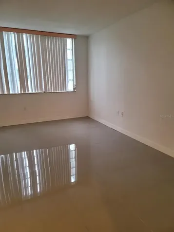 1690 NE 191th Street Miami FL 33179