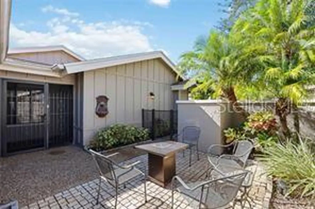 4617 Forest Wood Trail Sarasota FL 34241