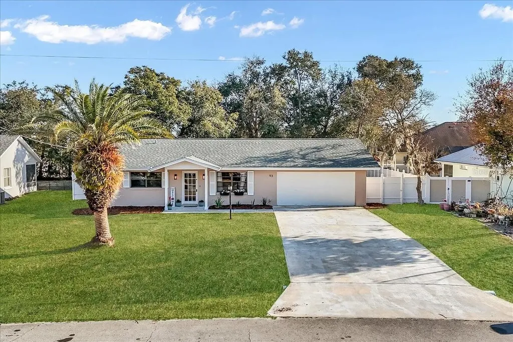 93 Freeport Lane Palm Coast FL 32137